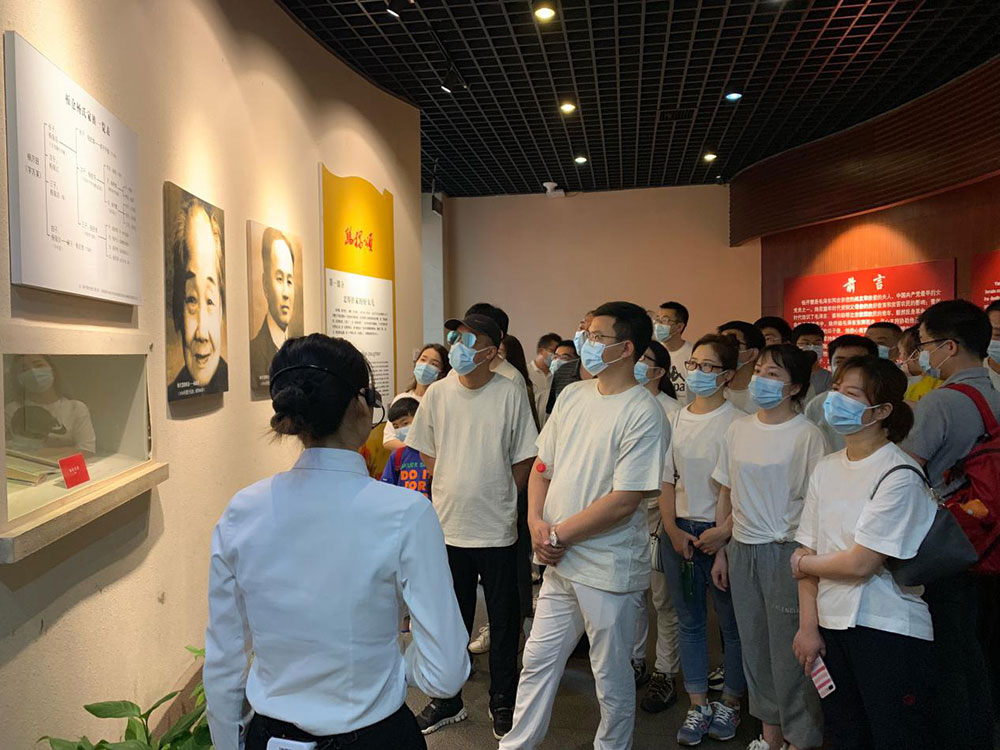 8-华中区域组织全体员工赴长沙开慧镇开展党史学习教育。。。。。。。.jpg